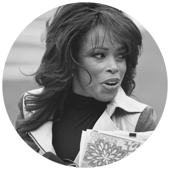 Pam Oliver, «la comentarista deportiva«