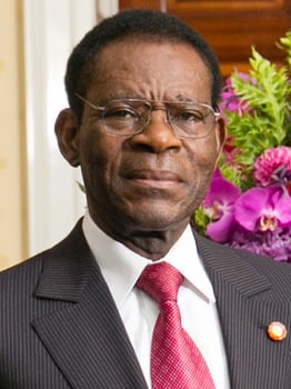 Obiang remodela el gobierno de Guinea Ecuatorial (Nivel B)